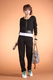 供應(yīng)韓版瑞麗風格服飾與日用百貨，滿足多樣化生活需求